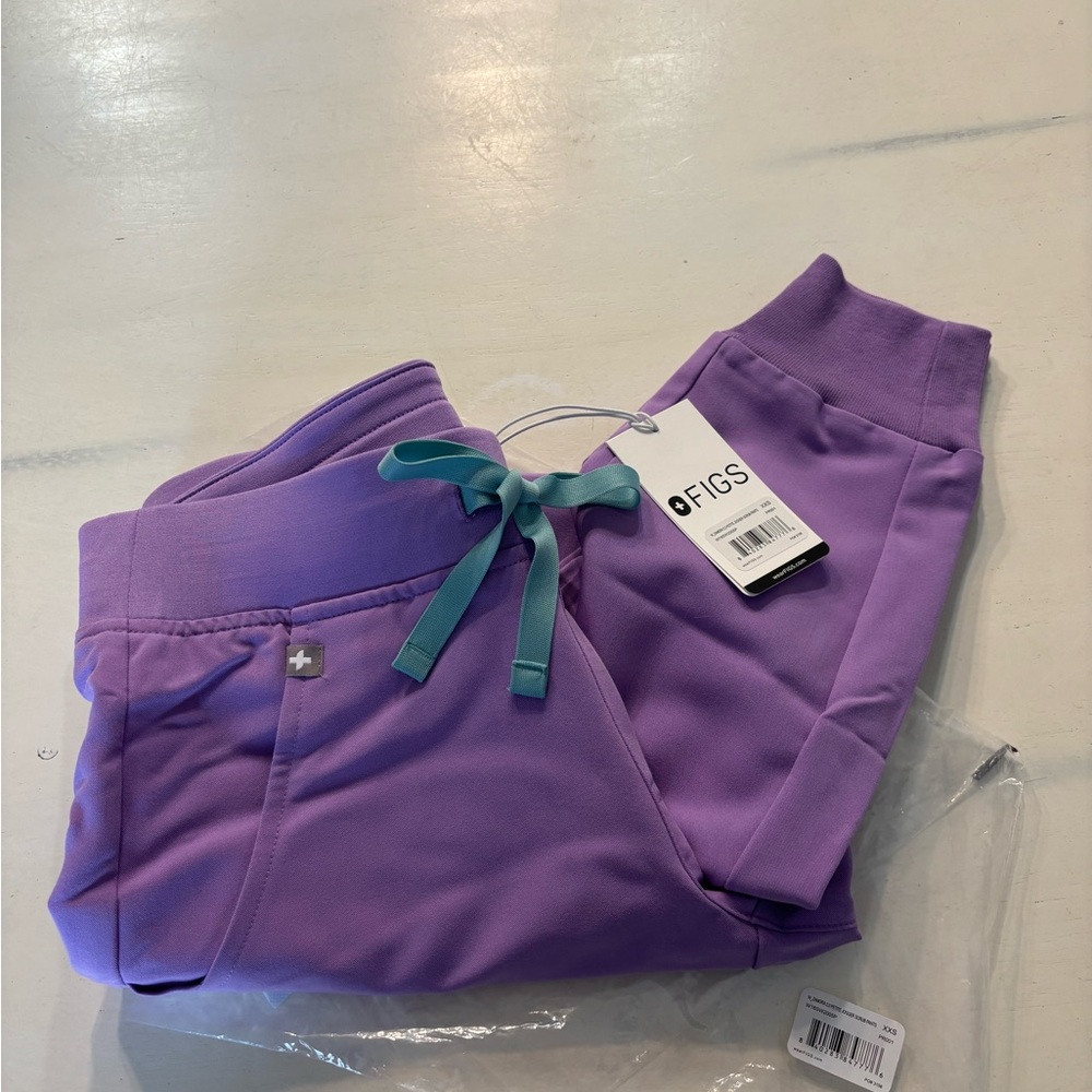 FIGS Scrub Pants NWT
